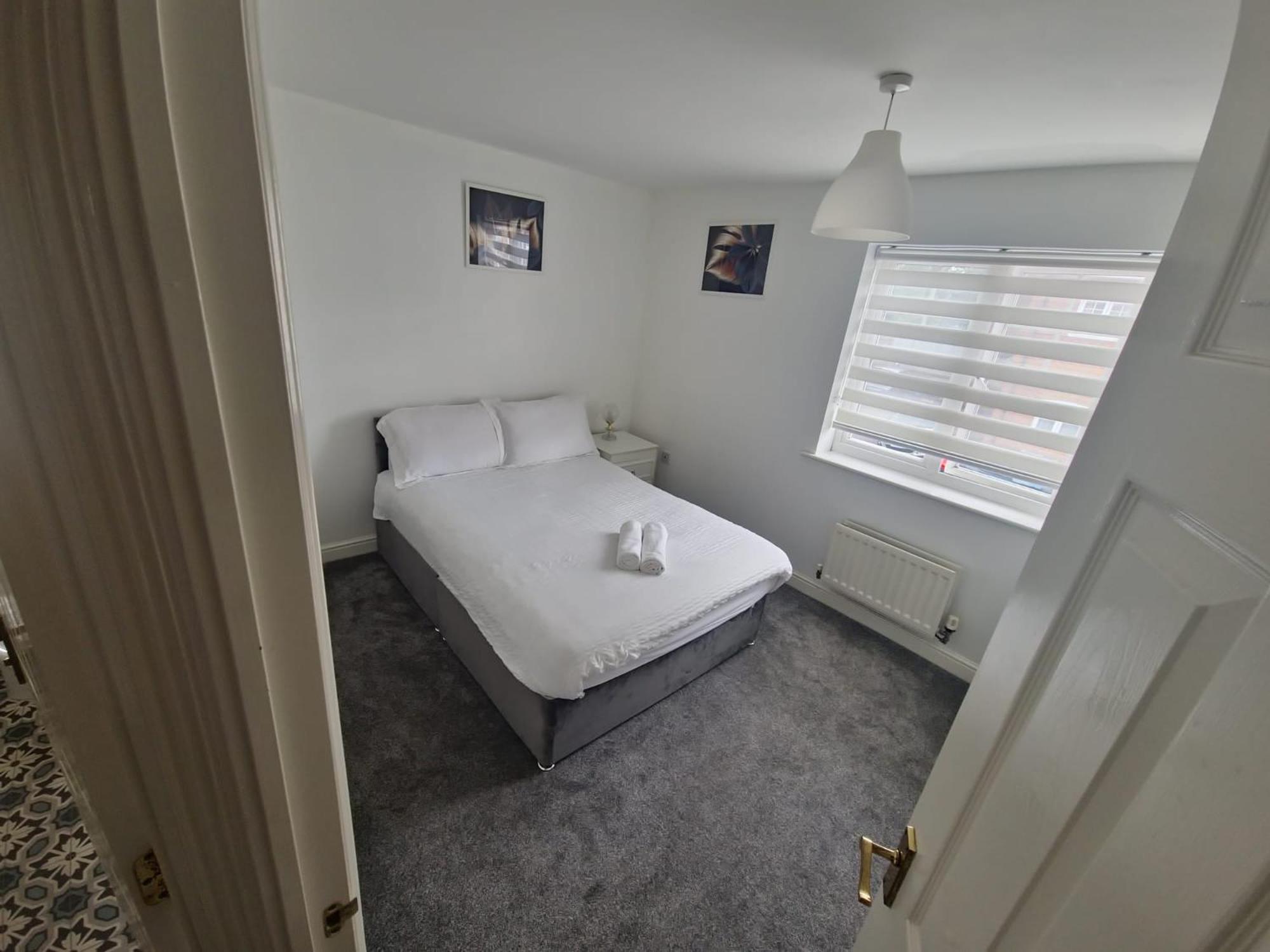 House-Sleeps7-Parking-Garden-Sportschannels Maidstone Exteriör bild